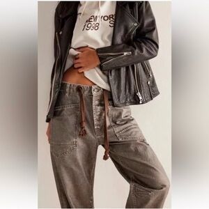 We The Free Movie Pull-On Barrel Jeans 28